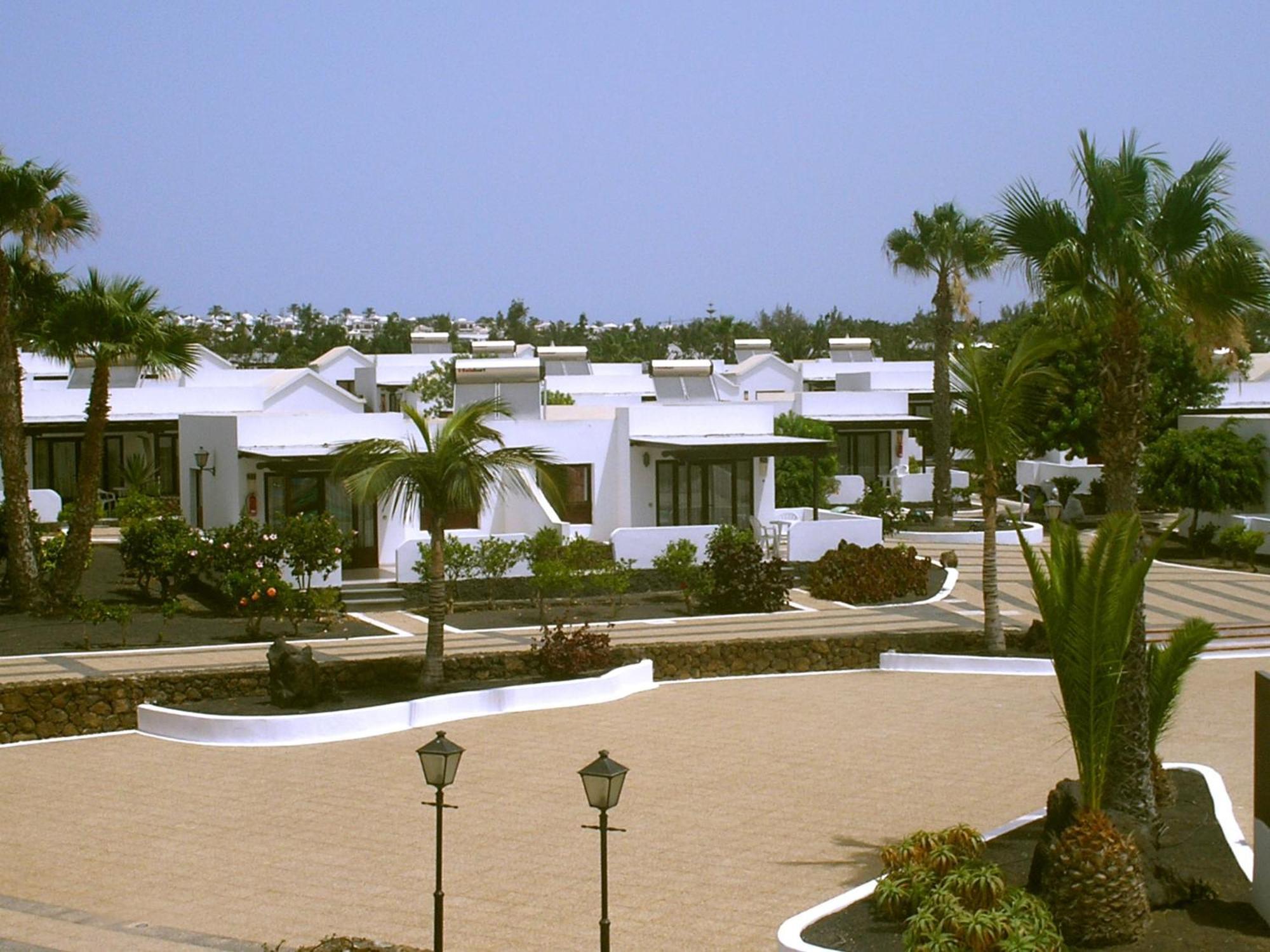 Bungalows Playa Limones Playa Blanca  Exterior photo